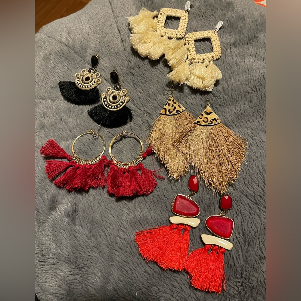 Fringe costume jewelry lot